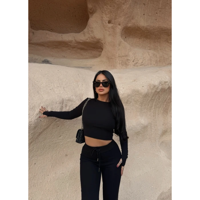 Siyah Parmak Geçmeli Ribanalı Takım