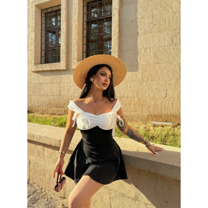 Siyah Rosalie Göğüs Fiyonklu Elbise