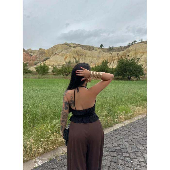 Siyah Sırt Dekolte Fistolu Bluz
