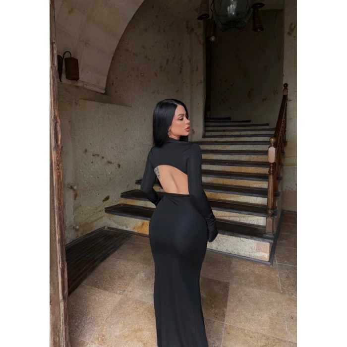 Siyah Sırt Pencereli Maxi Elbise