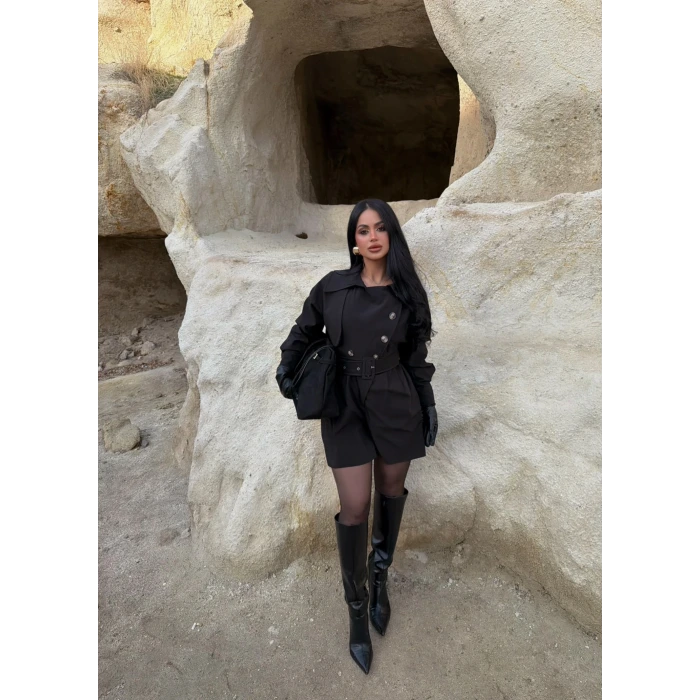 Siyah Şortlu Trenç Tulum