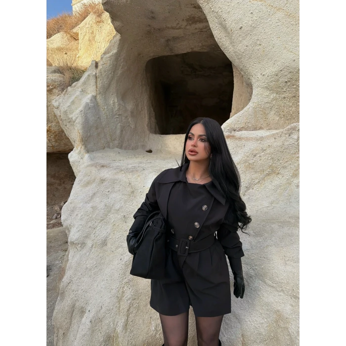 Siyah Şortlu Trenç Tulum
