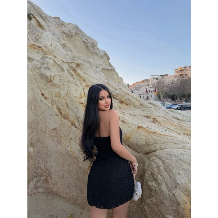 Siyah Straplez Güpürlü Tek Yırtmaç Elbise