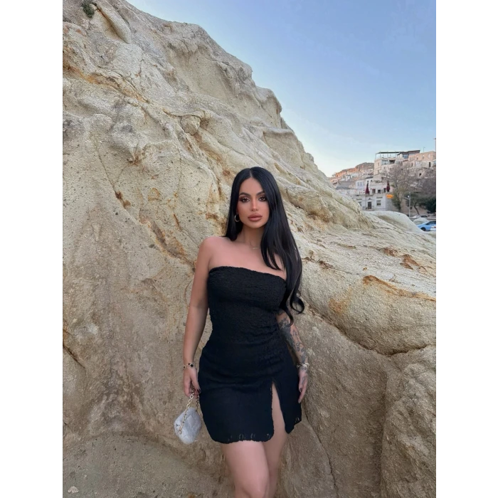 Siyah Straplez Güpürlü Tek Yırtmaç Elbise