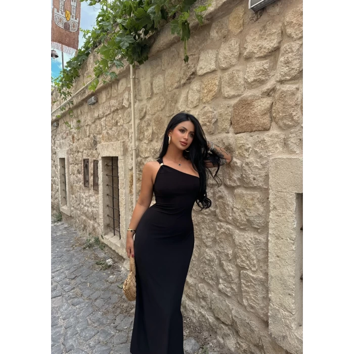 Siyah Tek Omuz Aksesuarlı Elbise