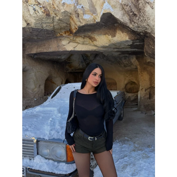 Siyah Tensel Kayık Yaka Body