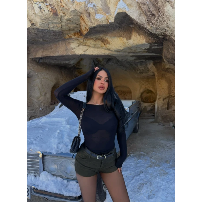 Siyah Tensel Kayık Yaka Body