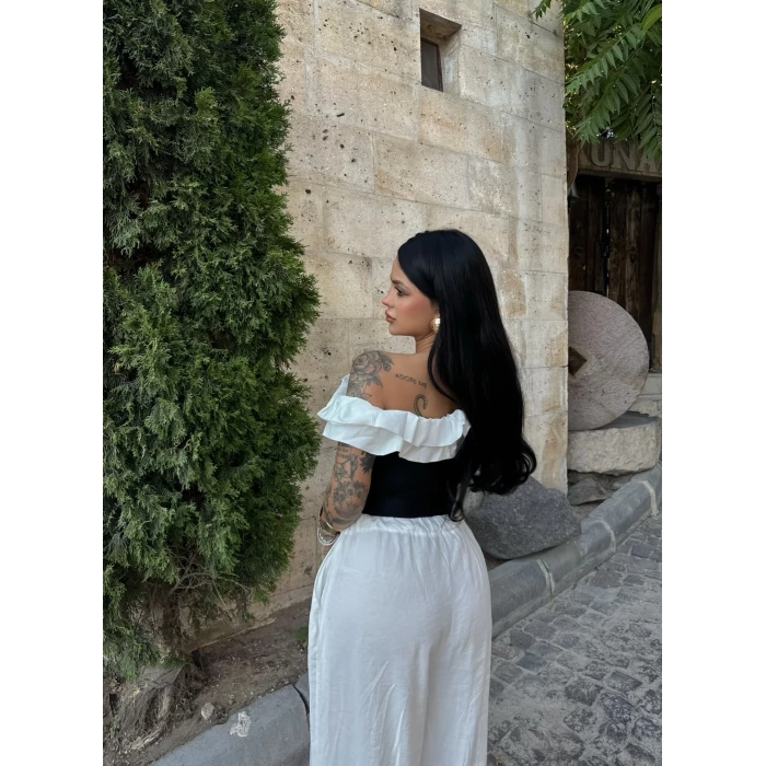 Siyah Yaka Fırfırlı Fitilli Crop