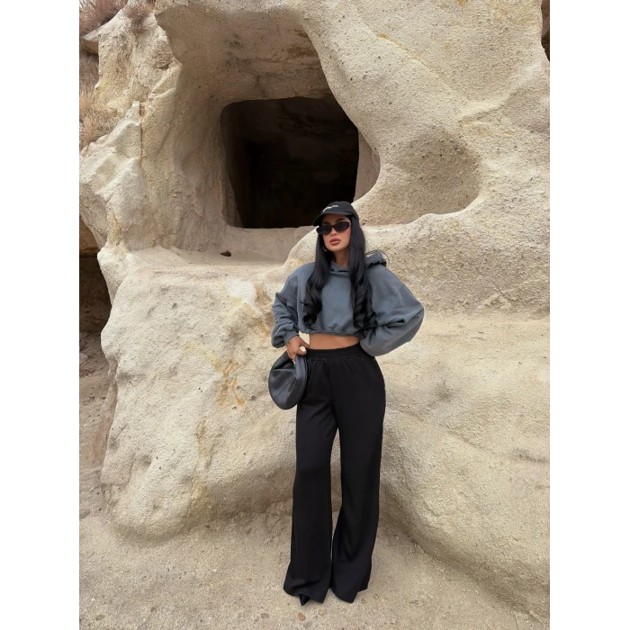 Siyah Yanı Çıtçıtlı Palazzo Pantolon