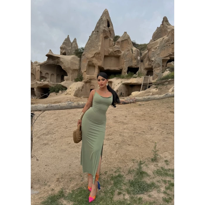 Yeşil Askılı Degaje Yaka Elbise