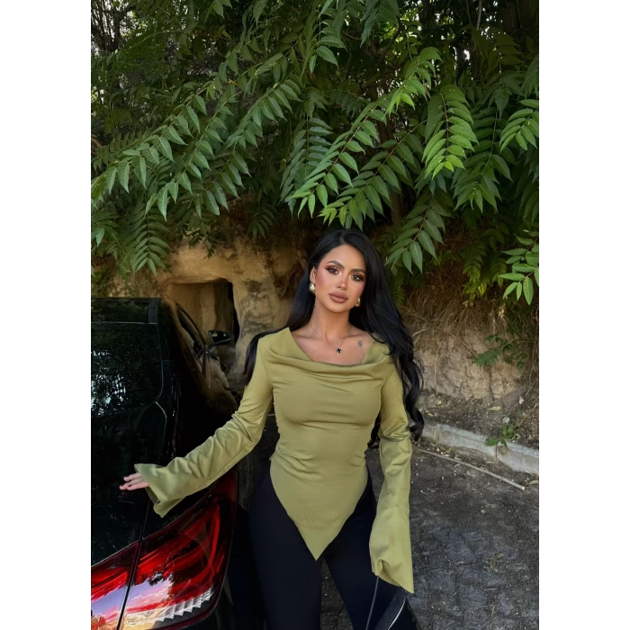 Yeşil Degaje Yaka Polyamid Bluz