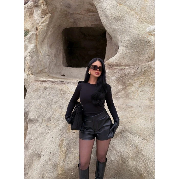 Yüksek Bel Deri Şort