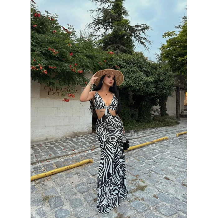 Zebra Yan Pencereli Maxi Elbise