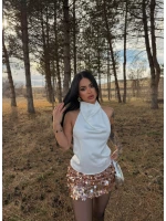 Beyaz Boyundan Geçmeli Saten Bluz
