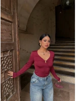 Bordo V Yaka Aksesuarlı Bluz