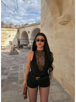 Siyah Sırt Düğmeli Güpürlü Bodysuit