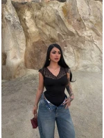 Siyah Ön Arka Güpürlü Bodysuit