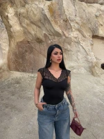 Siyah Ön Arka Güpürlü Bodysuit