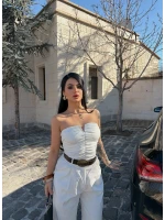 Beyaz Büzgülü Straplez Crop