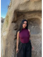 Mürdüm Balıkçı Yaka Kolsuz Bluz