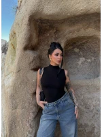 Siyah Balıkçı Yaka Kolsuz Bluz