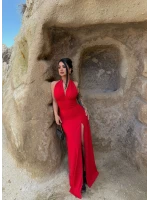 Kırmızı Boyundan Geçmeli Yırtmaçlı Elbise