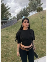 Siyah Minimal Drapeli Tişört