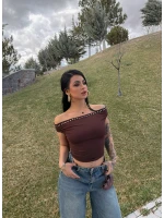 Kahve Droplu Kayık Yaka Crop
