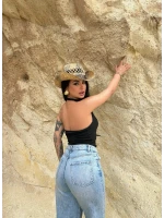Siyah Boyundan Geçmeli Aksesuarlı Crop