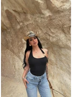Siyah Boyundan Geçmeli Aksesuarlı Crop
