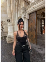 Siyah Boyundan Geçmeli Güpürlü Bodysuit