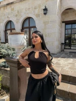 Siyah Boyundan Bağlamalı Halka Crop