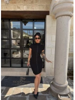 Yüksek Yaka Kancalı Elbise