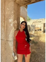 Kırmızı Yanı Tokalı Büzgülü Elbise