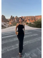 Siyah Halter Yaka Aksesuarlı Elbise