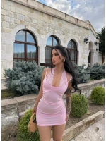 Pembe Boyundan Geçmeli Güpürlü Elbise