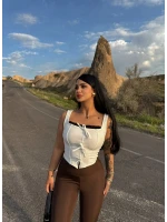 Beyaz Göğüs Bağcıklı Biyeli Crop