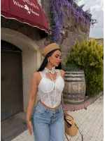 Beyaz Boyundan Bağcıklı Güpürlü Korse