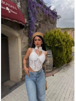 Beyaz Boyundan Bağcıklı Güpürlü Korse
