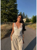 Beyaz Güpürlü Sandy Bralet