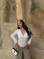 Beyaz İçi Astarlı Güpürlü Bodysuit