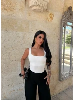 Beyaz Kare Yaka Basic Bodysuit