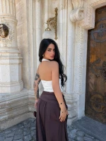 Beyaz Kare Yaka Droplu Crop