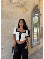 Beyaz Kare Yaka Kurdela Crop