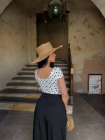 Beyaz Kare Yaka Puantiyeli Bluz