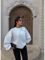 Beyaz Kol Parçalı Şardonlu Sweat