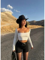 Beyaz Sırt Dekolte Kare Yaka Crop