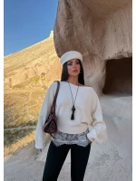 Ekru Eteği Güpürlü Triko Kazak