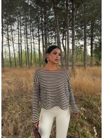 Kahve Çizgili Kayık Yaka Bluz