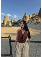 Kahve Nova Aksesuarlı Bluz